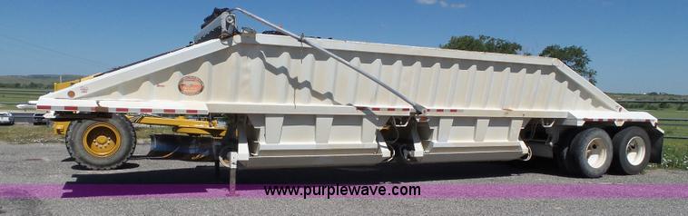 image for item L6583 2010 CTS 2010-BDT-40LP bottom dump trailer