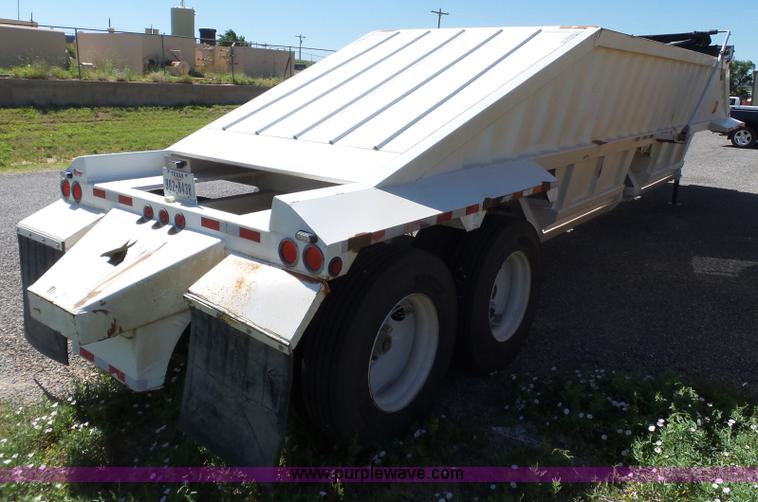 image for item L6583 2010 CTS 2010-BDT-40LP bottom dump trailer