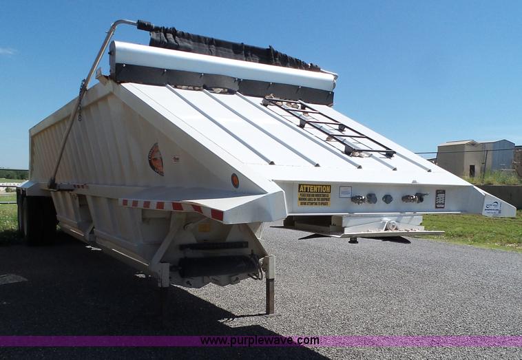 image for item L6583 2010 CTS 2010-BDT-40LP bottom dump trailer
