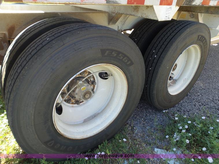 image for item L6583 2010 CTS 2010-BDT-40LP bottom dump trailer