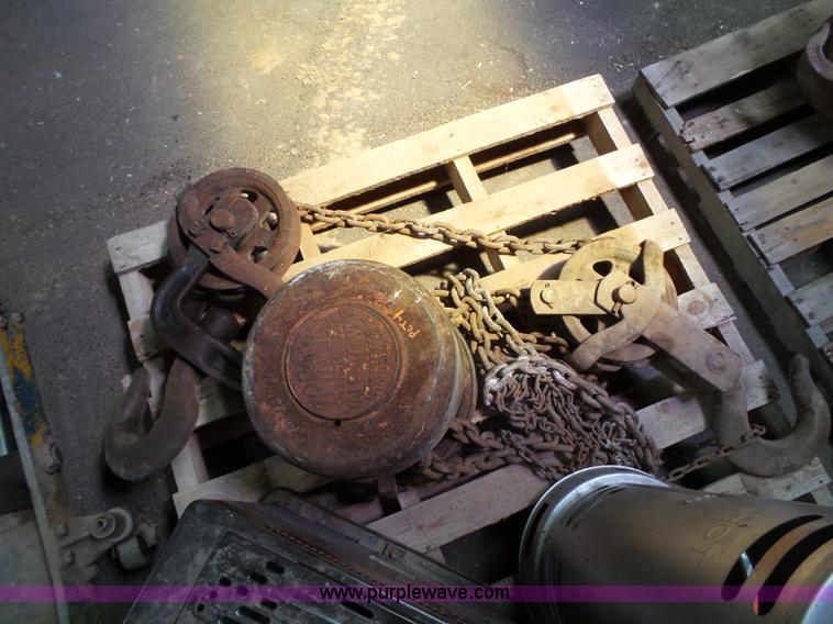 image for item L6586 Shop equipment