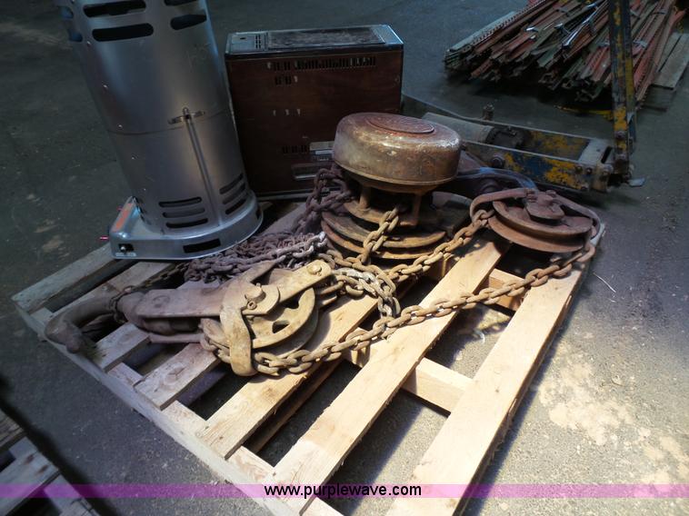 image for item L6586 Shop equipment