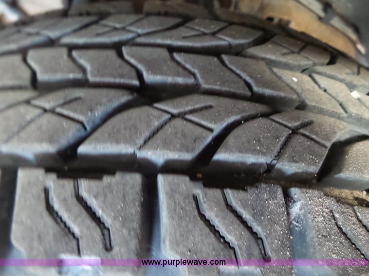 image for item L6588 2006 Chevrolet Silverado 2500HD Ext. Cab pickup truck