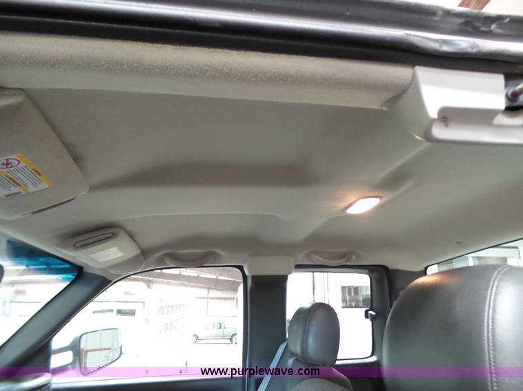 image for item L6588 2006 Chevrolet Silverado 2500HD Ext. Cab pickup truck