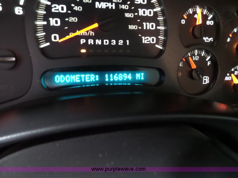 image for item L6588 2006 Chevrolet Silverado 2500HD Ext. Cab pickup truck