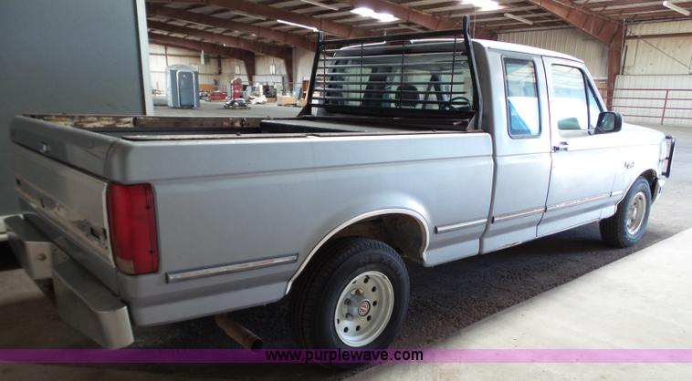 image for item L6591 1994 Ford F150 Ext. Cab pickup truck