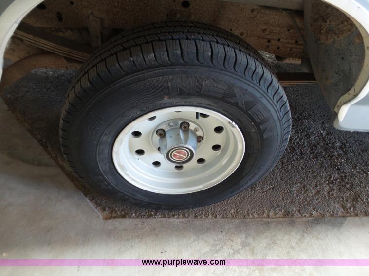 image for item L6591 1994 Ford F150 Ext. Cab pickup truck