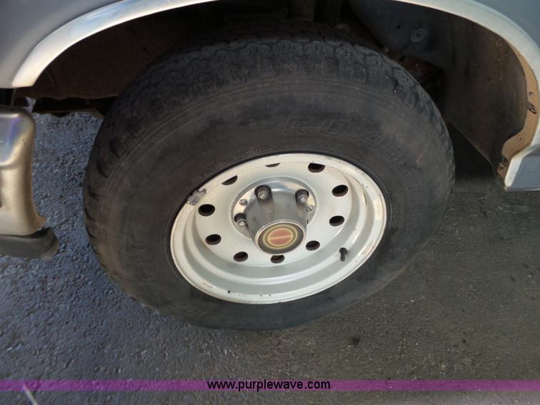 image for item L6591 1994 Ford F150 Ext. Cab pickup truck