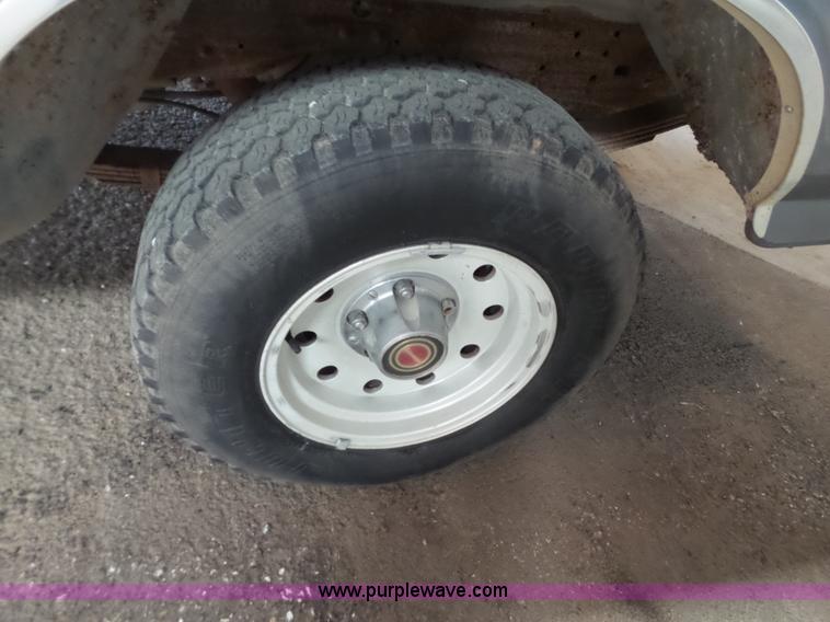 image for item L6591 1994 Ford F150 Ext. Cab pickup truck