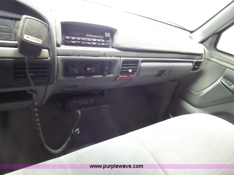 image for item L6591 1994 Ford F150 Ext. Cab pickup truck