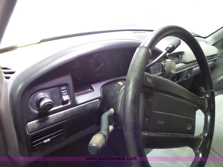 image for item L6591 1994 Ford F150 Ext. Cab pickup truck