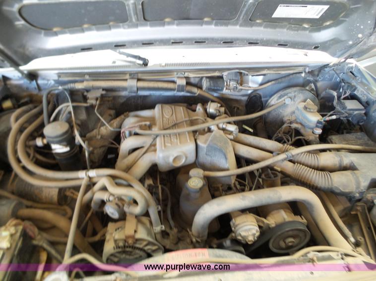 image for item L6591 1994 Ford F150 Ext. Cab pickup truck