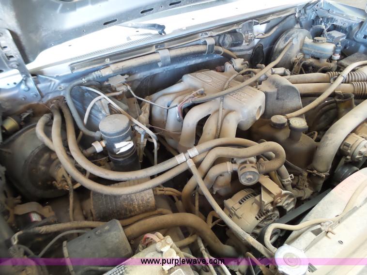 image for item L6591 1994 Ford F150 Ext. Cab pickup truck