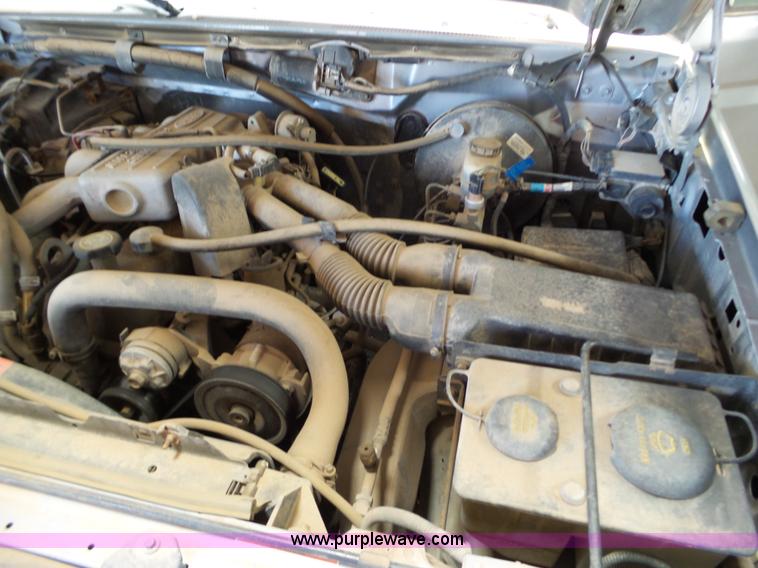 image for item L6591 1994 Ford F150 Ext. Cab pickup truck