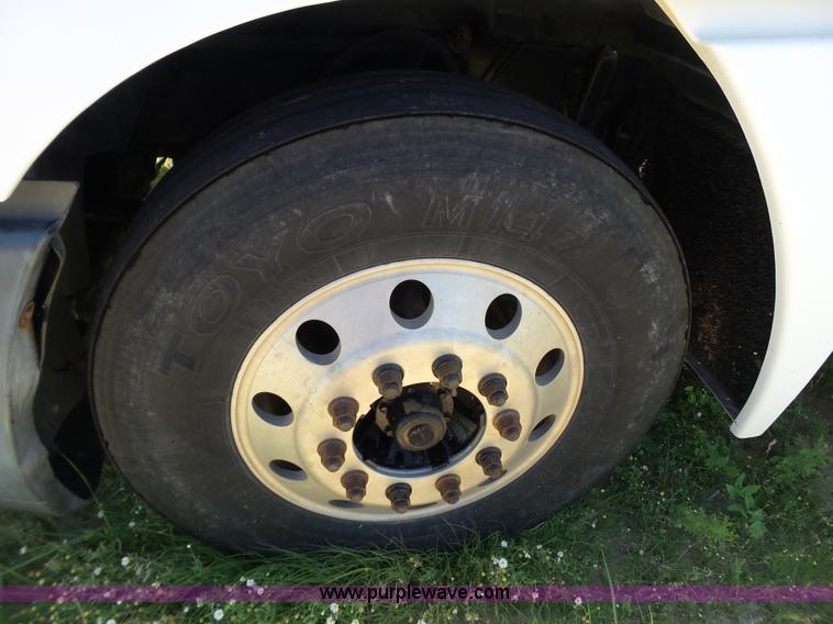 image for item L6592 1999 Freightliner Century Class semi truck