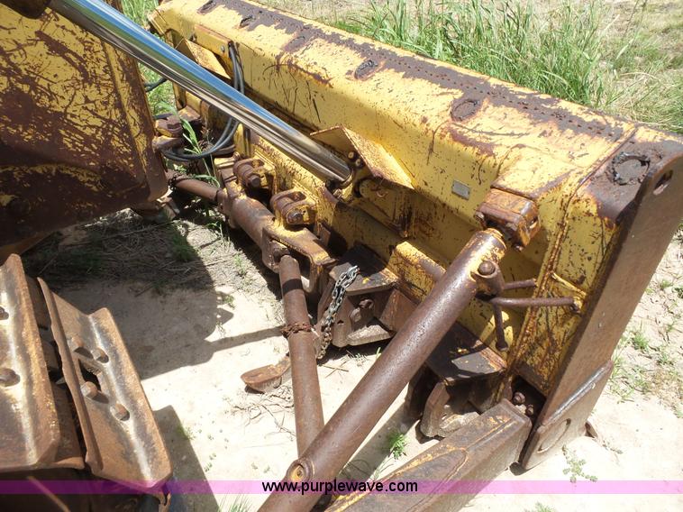 image for item L6594 Caterpillar D6D dozer
