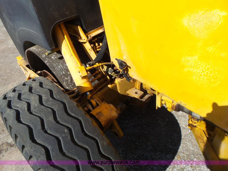 image for item L7232 Galion DU510086 vibratory double drum roller