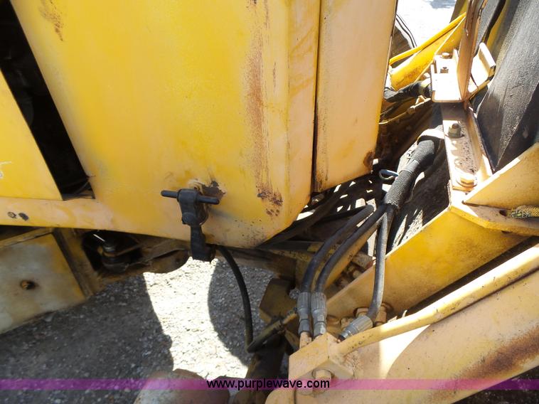 image for item L7232 Galion DU510086 vibratory double drum roller