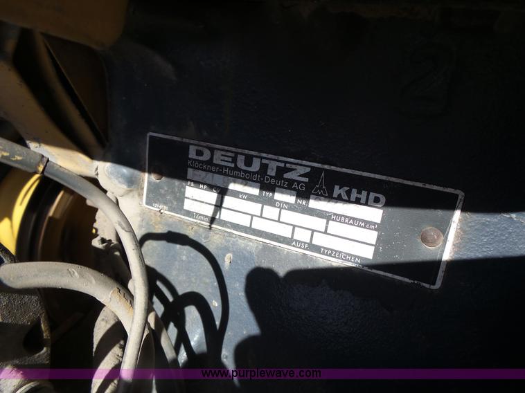 image for item L7232 Galion DU510086 vibratory double drum roller