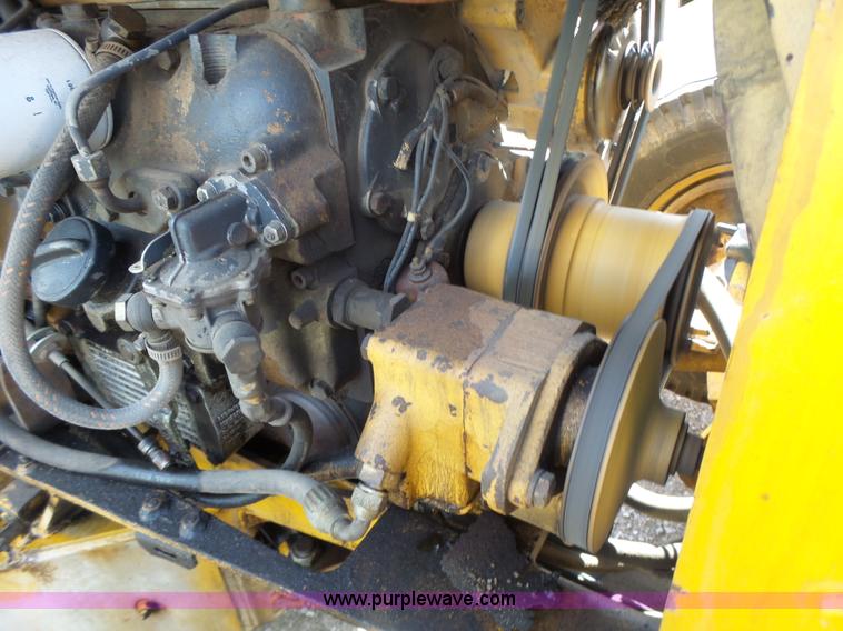 image for item L7232 Galion DU510086 vibratory double drum roller