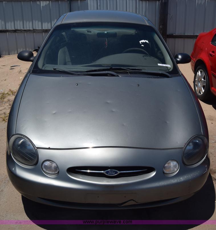 image for item BW9989 1999 Ford Taurus