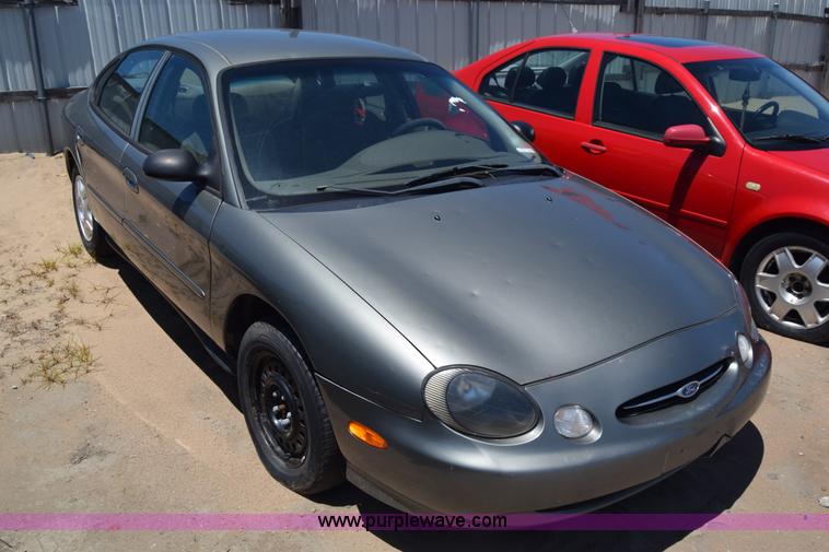 image for item BW9989 1999 Ford Taurus