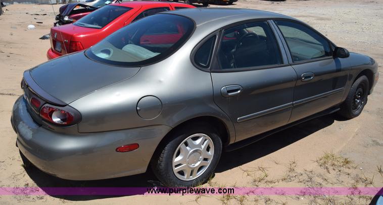 image for item BW9989 1999 Ford Taurus
