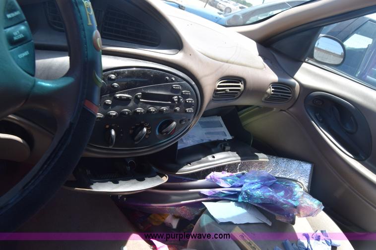 image for item BW9989 1999 Ford Taurus