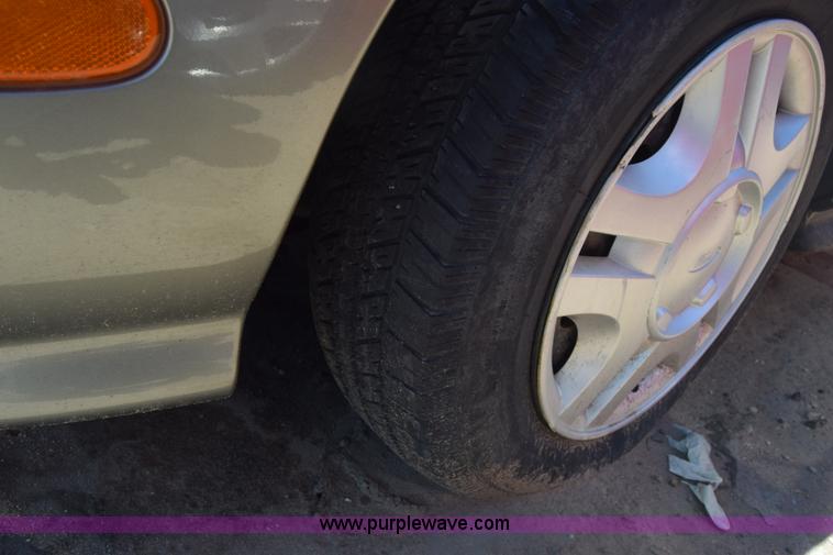 image for item BW9989 1999 Ford Taurus