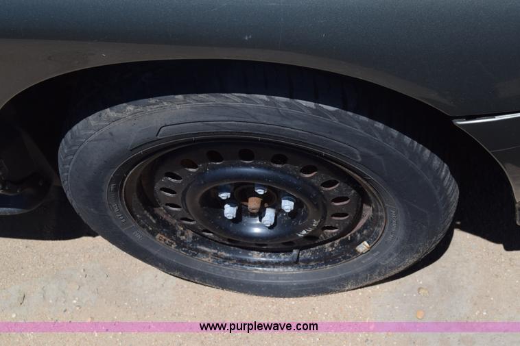 image for item BW9989 1999 Ford Taurus