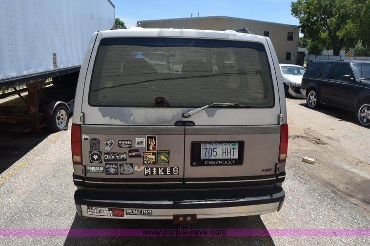 image for item BW9991 1993 Chevrolet Astro Extended van