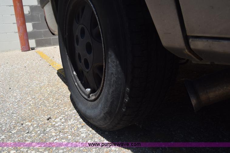 image for item BW9991 1993 Chevrolet Astro Extended van