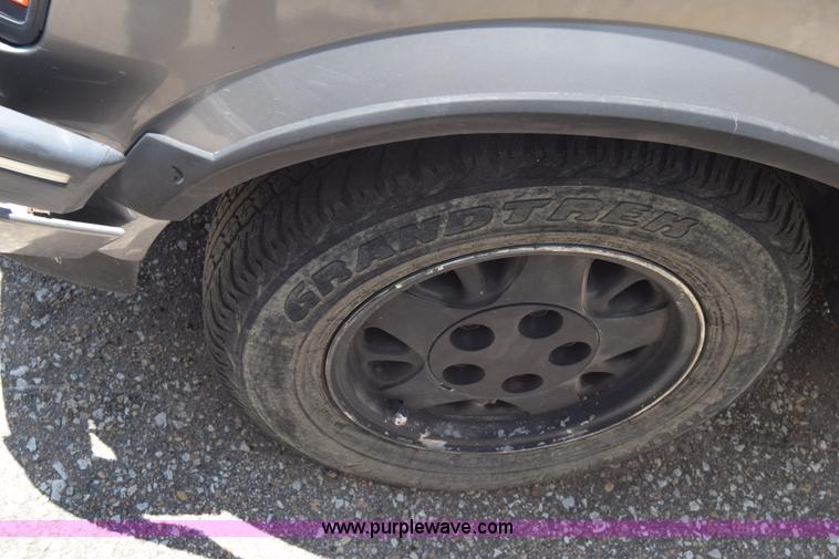 image for item BW9991 1993 Chevrolet Astro Extended van