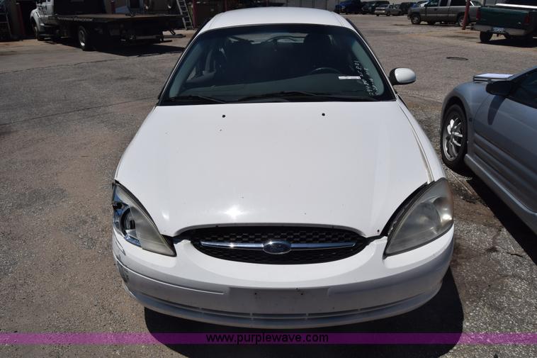 image for item BW9992 2000 Ford Taurus