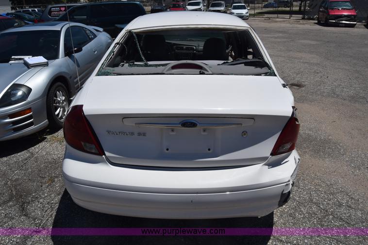 image for item BW9992 2000 Ford Taurus