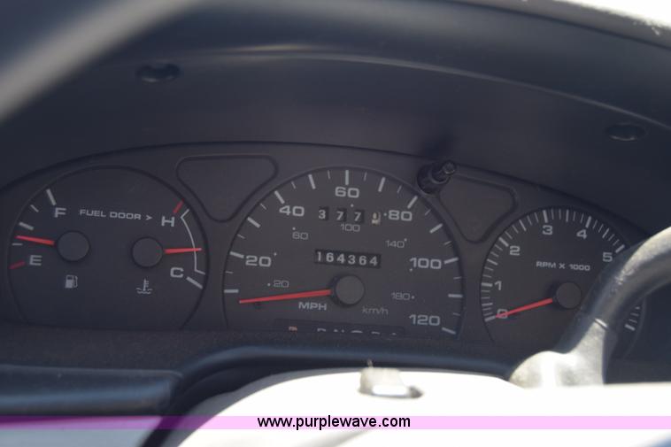 image for item BW9992 2000 Ford Taurus