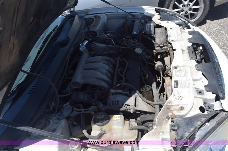 image for item BW9992 2000 Ford Taurus