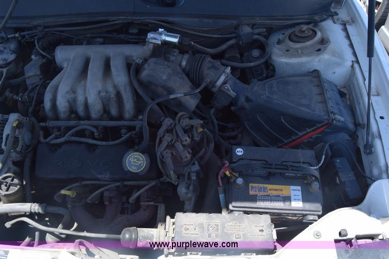 image for item BW9992 2000 Ford Taurus