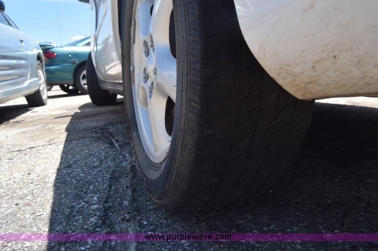 image for item BW9992 2000 Ford Taurus