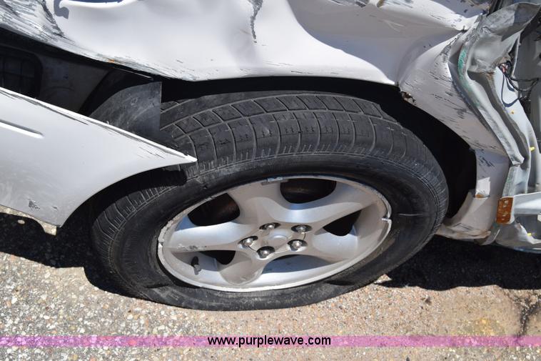 image for item BW9992 2000 Ford Taurus