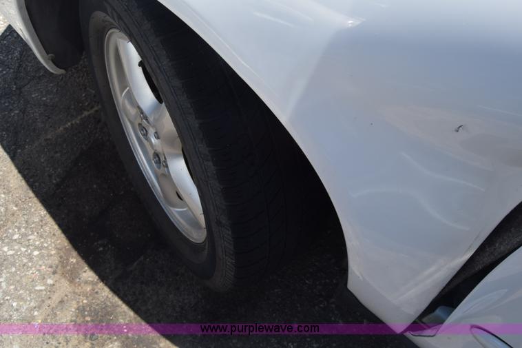 image for item BW9992 2000 Ford Taurus