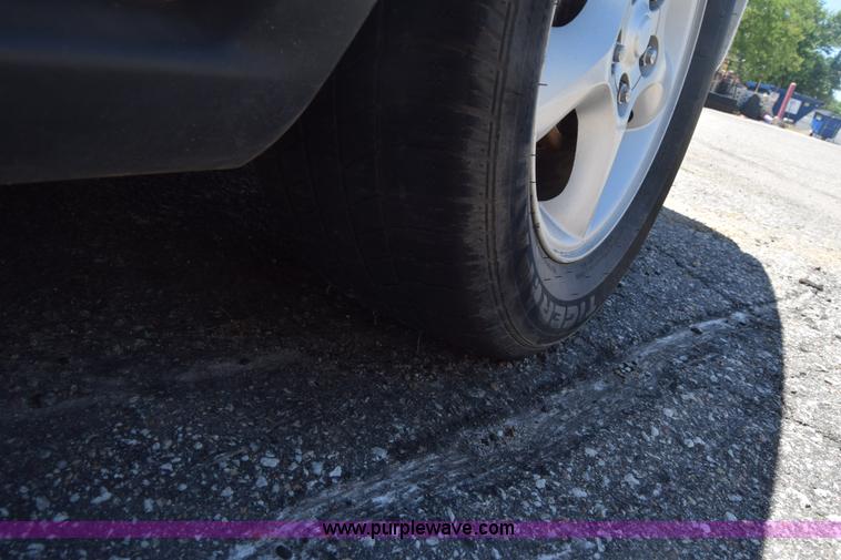 image for item BW9992 2000 Ford Taurus