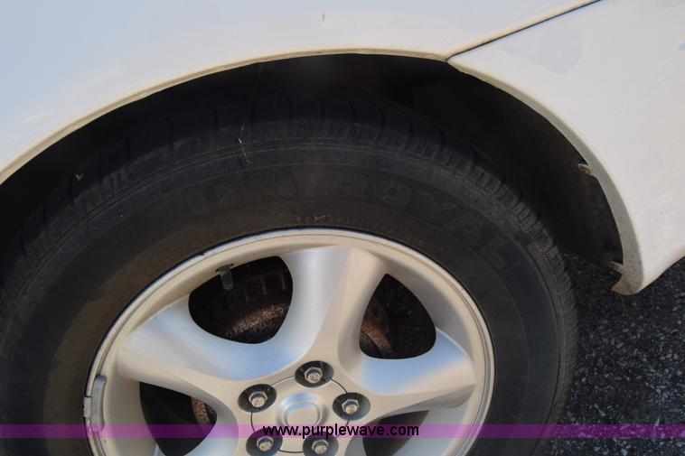 image for item BW9992 2000 Ford Taurus