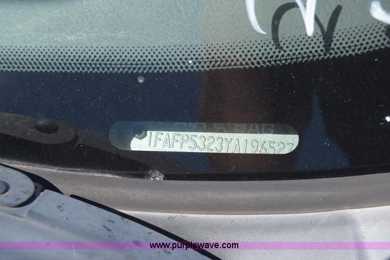 image for item BW9992 2000 Ford Taurus