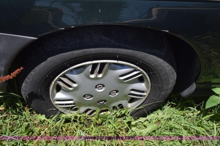 image for item BW9994 1996 Saturn SL SL1