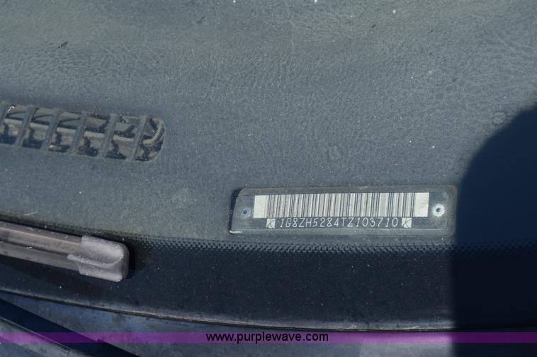 image for item BW9994 1996 Saturn SL SL1