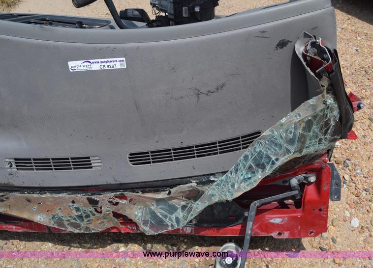 image for item CB9287 2002 Chevrolet Silverado 1500HD Crew Cab pickup truck parts