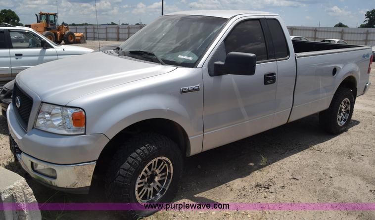 image for item CB9289 2004 Ford F150 pickup truck