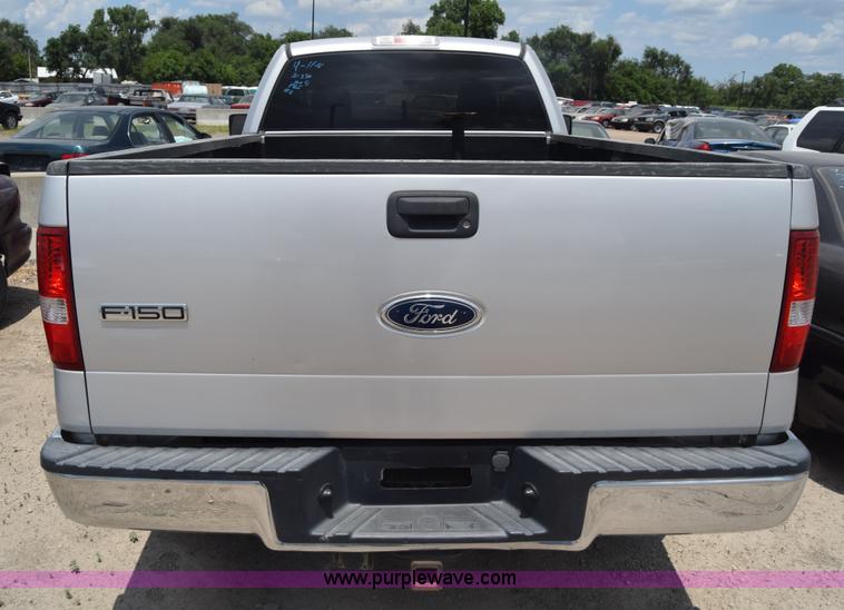 image for item CB9289 2004 Ford F150 pickup truck