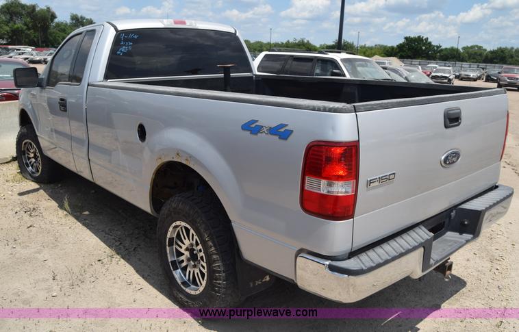 image for item CB9289 2004 Ford F150 pickup truck